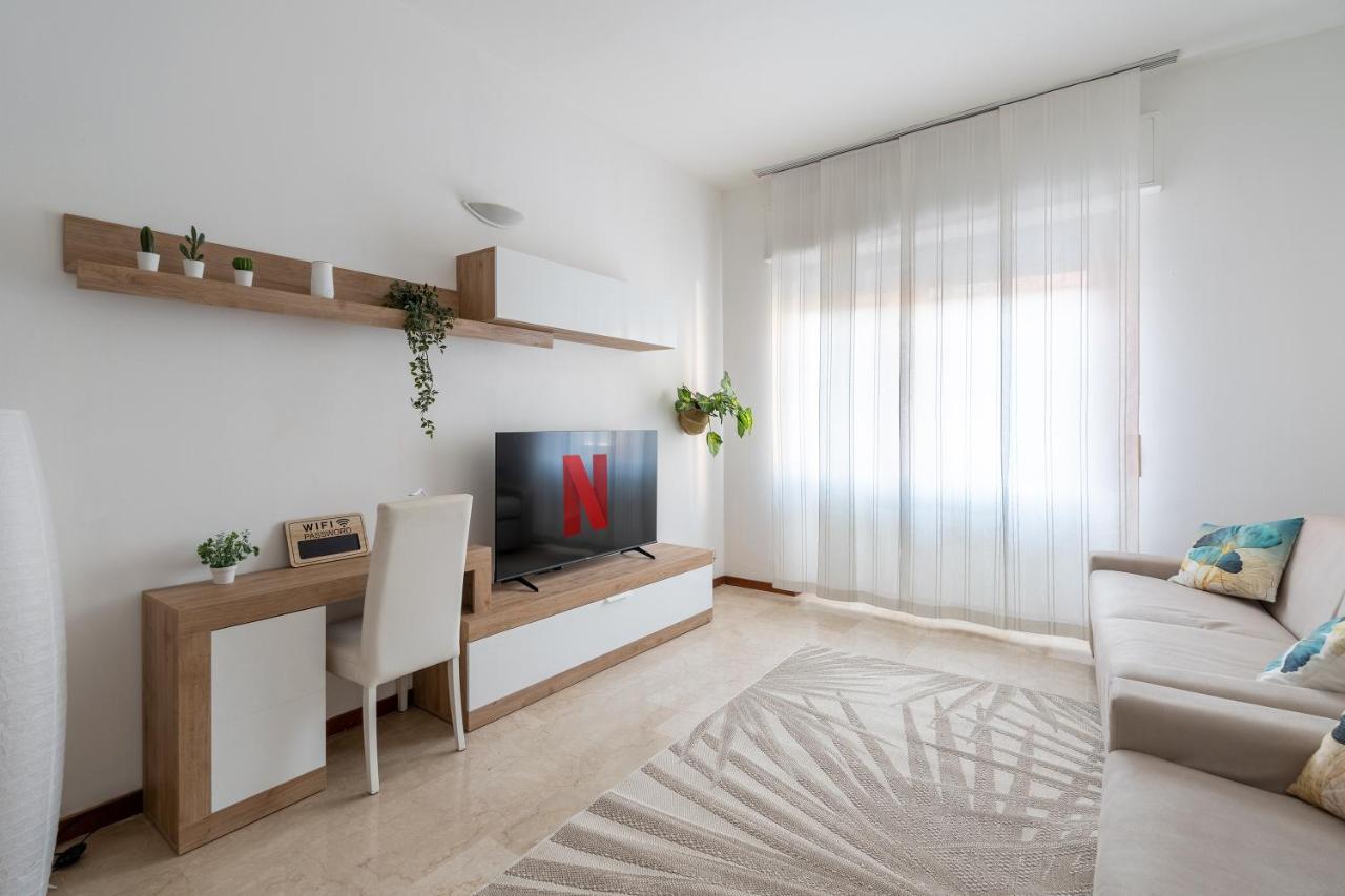 San Siro Big House Wifi Netflix Free Parking Apartman Milánó Kültér fotó